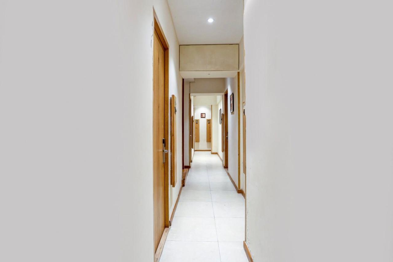 Oyo 81549 Hotel Elegance Nx Bombaj Exteriér fotografie
